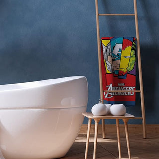 Disney Towel - Marvel Avengers Design - 100% Cotton - 140 x 70cm