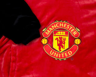 Manchester United FC Hugzee Oversized Wearable Hooded Fleece Super Warm and Cosy Premium Sherpa Lined, Design Perfect For Teens, Women and Men, One Size Suggested Height 110cm+, Red