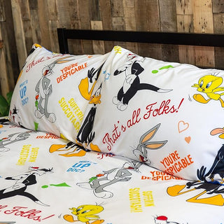 Looney Tunes Reversible Duvet Set - Thats's All Folks Design - Single and Double