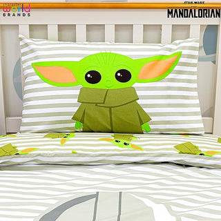 Star Wars (The Mandalorian) Reversible Duvet Set - Baby Yoda Design - Single