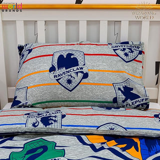 Harry Potter Reversible Duvet Set - Hogwarts Brave Design - Single and Double