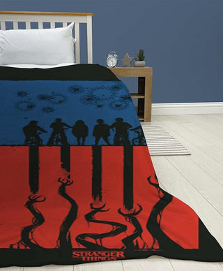 Stranger Things Fleece Blanket - The Upside Down Design - 100% Polyester - 100 x 150cm